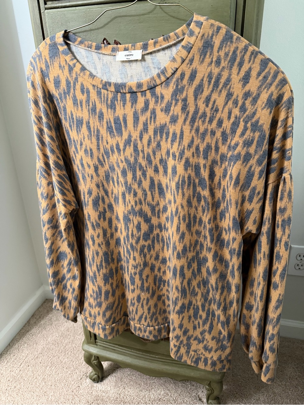 Entro top nwot